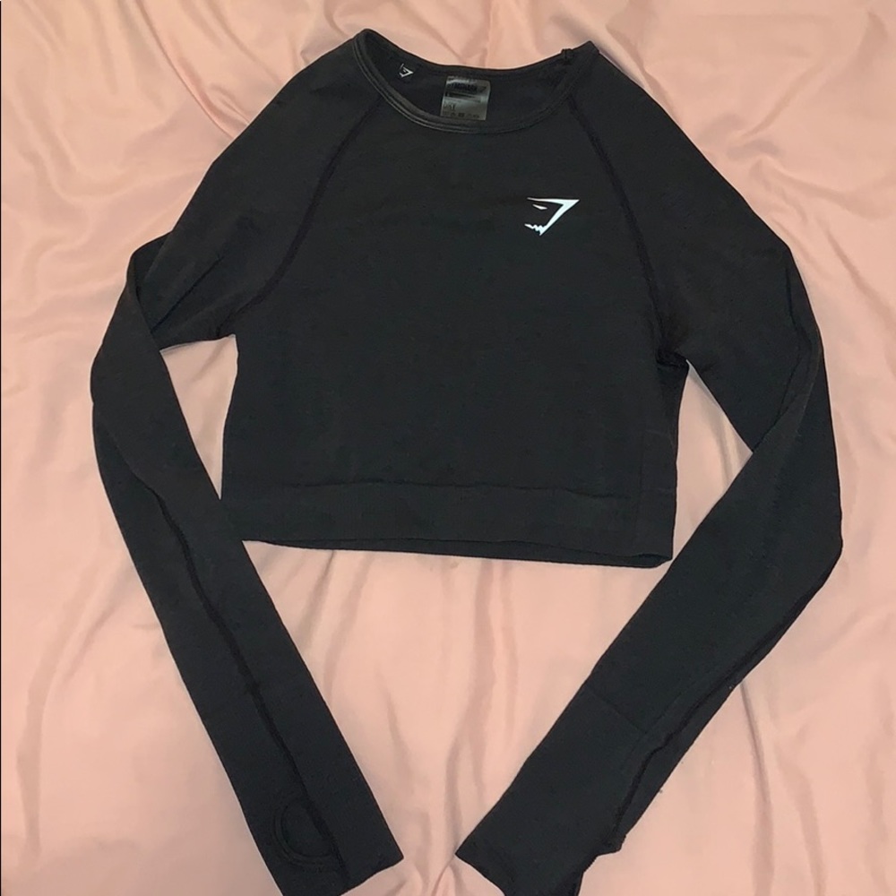 Black gymshark crop top